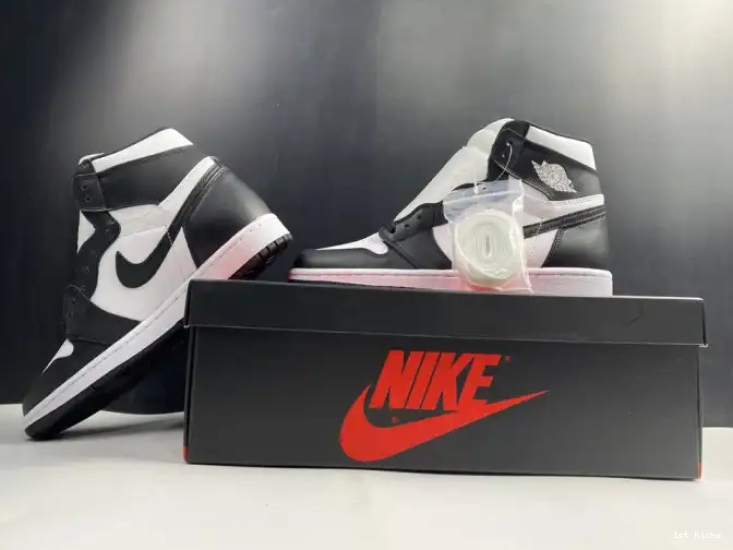1st Kicks (2014) Black 555088-010 Air Retro Jordan 1 White 0602